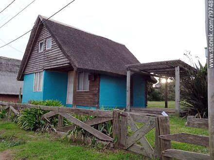 House with quincho - Department of Rocha - URUGUAY. Photo #79748