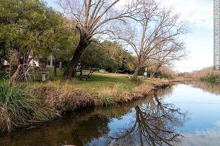 The Santa Lucía river in Aguas Corrientes, boundary of the departments of Canelones and San José - Department of Canelones - URUGUAY. Photo #82000