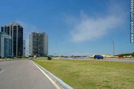 Playa Brava promenade with a haze cloud - Punta del Este and its near resorts - URUGUAY. Photo #84866