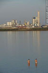Playa Ubici en el río Uruguay frente a la planta de proceso de celulosa - Foto #35306