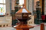 Urna con los restos de Artigas, exhibida en el Salón de los Pasos Perdidos del Palacio Legislativo - Foto #53860