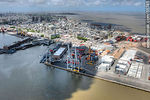 Vista aérea del Puerto de Montevideo, Ciudad Vieja y Punta Carretas - Foto #55745