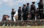 Día de la Armada en su plaza de Punta Gorda. Banda de la Armada. Botellitas de agua. - Foto #58603