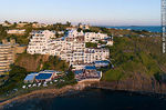 Vista aérea del hotel Casapueblo en Punta Ballena - Foto #67125