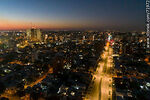 Vista aérea de la Av. L. A. de Herrera al norte al atardecer. Hospital de Clínicas - Foto #71972