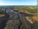 Vista aérea del reducido cauce del río Santa Lucía debido a la sequía del año 2023 - Foto #82178