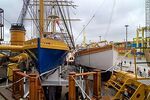 Lanchas sobre el quque escuela y velero italiano Amerigo Vespucci - Foto #84727