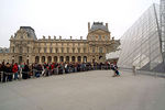 Musée du Louvre. Fila para el ingreso - Foto #25901